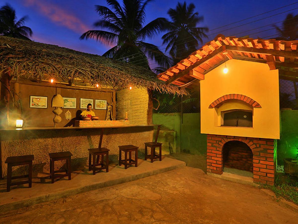 Emel Boutique Hotel Negombo Exterior photo